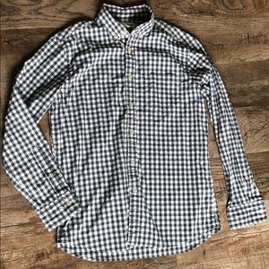 Men’s M checkered button down